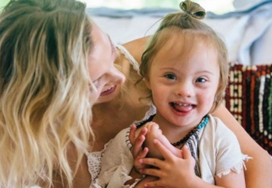 Encuentra la belleza en lo diferente... la historia de Amanda Booth y Micah
