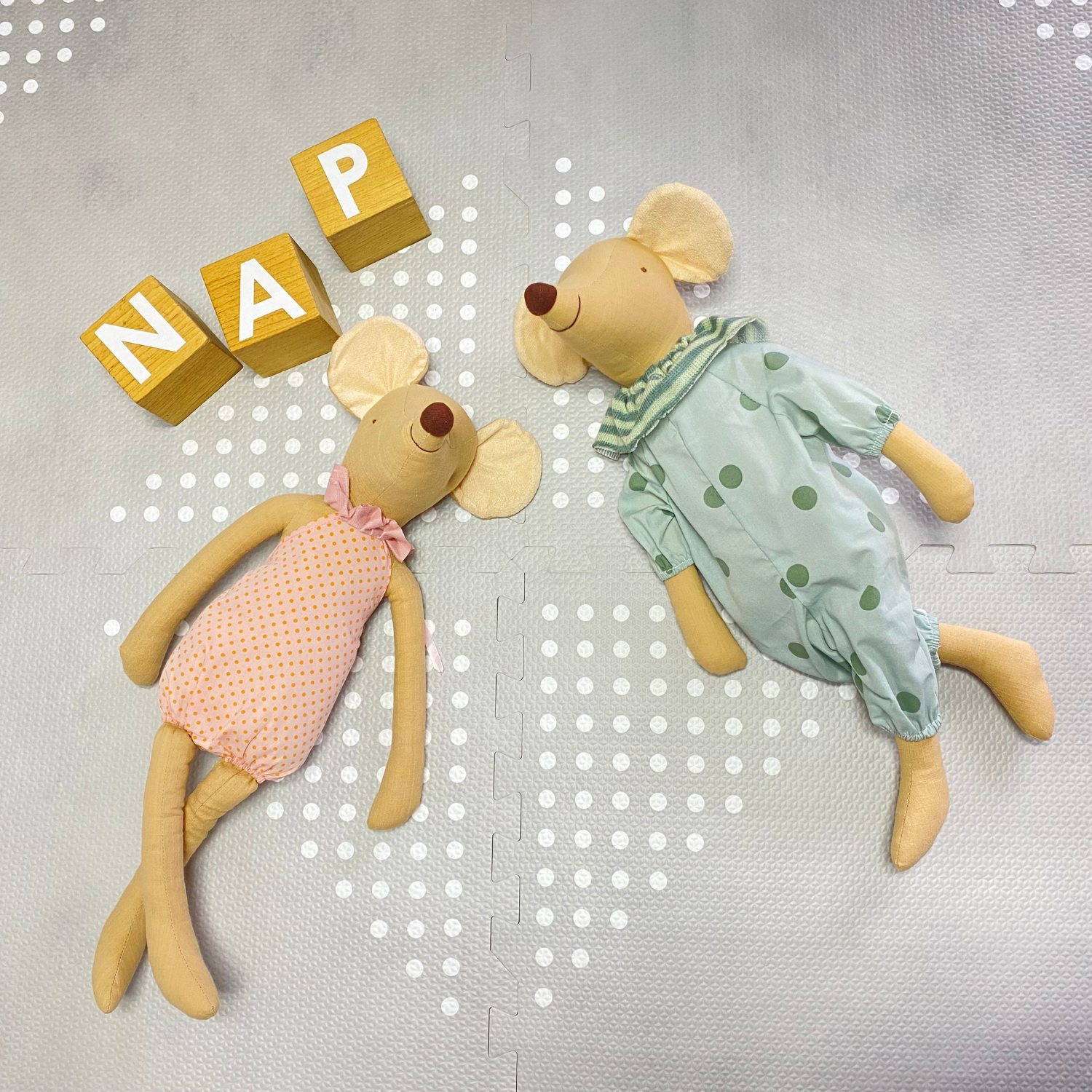 Muñecos de tela - Pareja de Ratones, en rosa y verde - 60cm