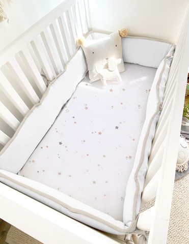 Protector para Cuna Blanco con Detalle Beige