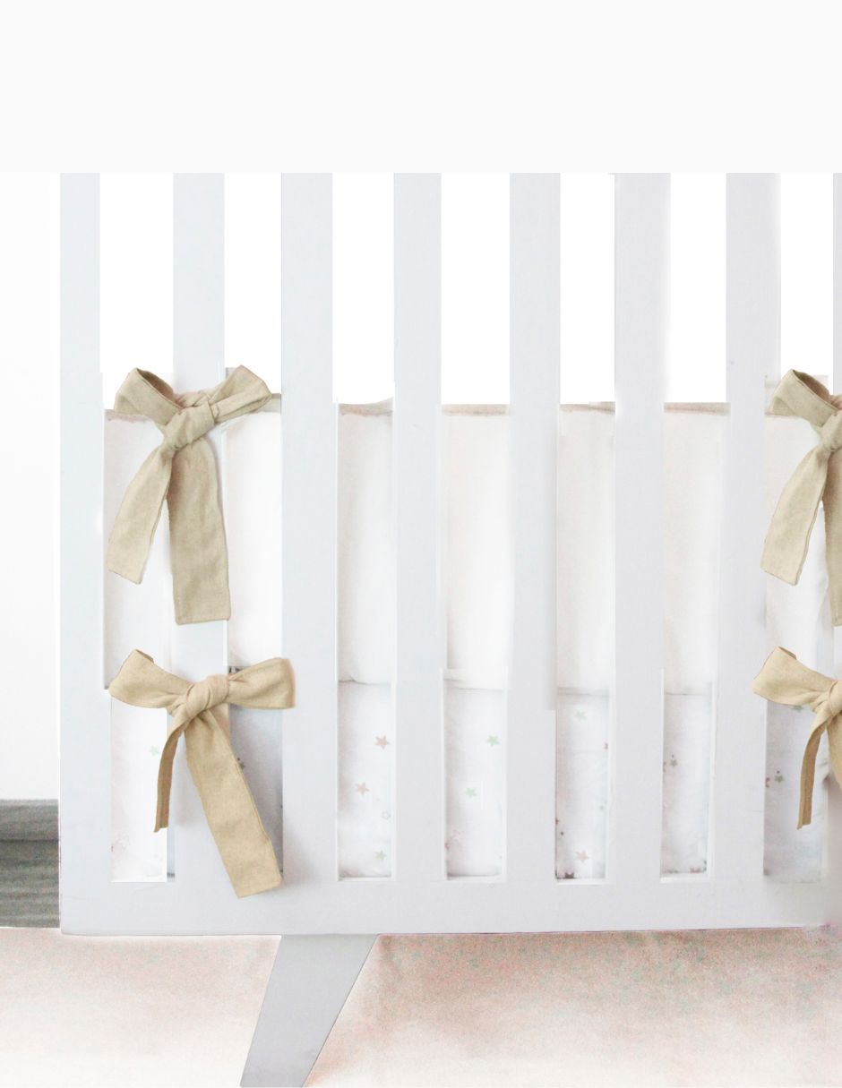 Protector para Cuna Blanco con Detalle Beige