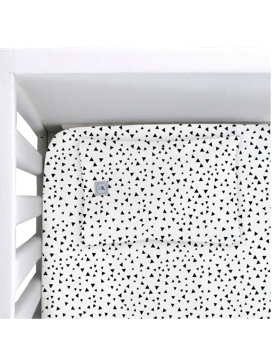 Juego de Sábanas para Cama Cuna - Triangulitos Negros - 3 piezas