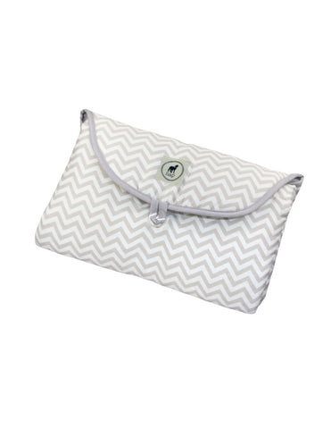 Cambiador Portátil Chevron Gris / Blanco