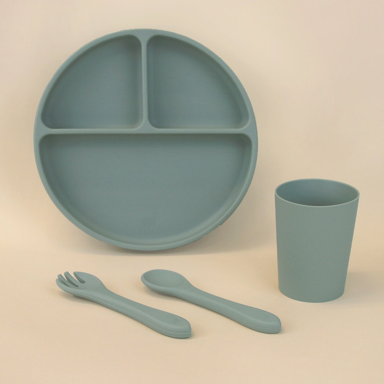 Set de Alimentación Inicial - 4 pzas (Plato, Cuchara, Tenedor y Vaso) - Verde Salvia