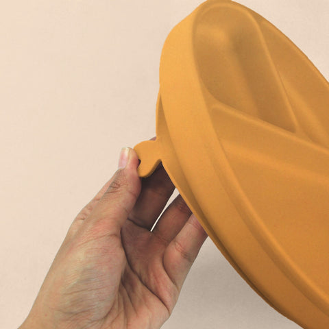 Plato de Silicón Adherible con Divisiones y Succión - Mango