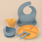 Set Completo de Alimentación para Bebé/Toddler - 6 piezas (Plato, Bowl, Cuchara, Tenedor, Babero y Vaso para Snacks) - Azul y Mango