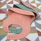 Baberos de Silicón para Bebé con bolsa atrapa comida - Set de 3 - Palo Rosa Estampado, Verde Salvia y Gris
