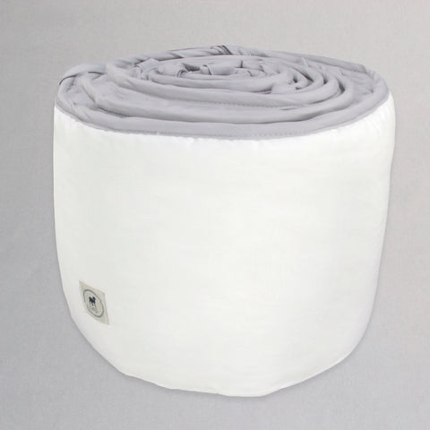 Protector para Cuna Blanco con Detalle Gris