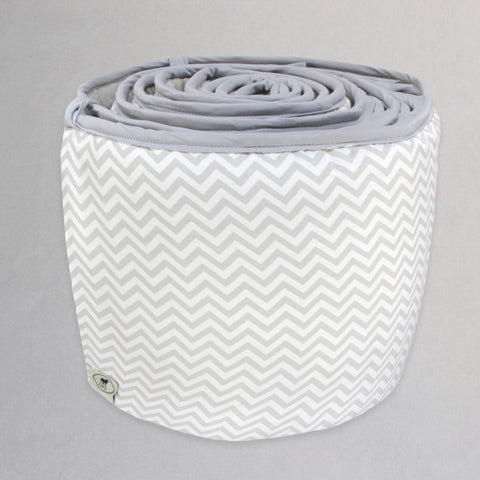 Protector para Cuna Chevron Gris / Blanco