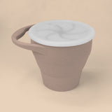 Set Completo de Alimentación para Bebé/Toddler - 6 piezas (Plato, Bowl, Cuchara, Tenedor, Babero y Vaso para Snacks) - Arena y Gris Óscuro